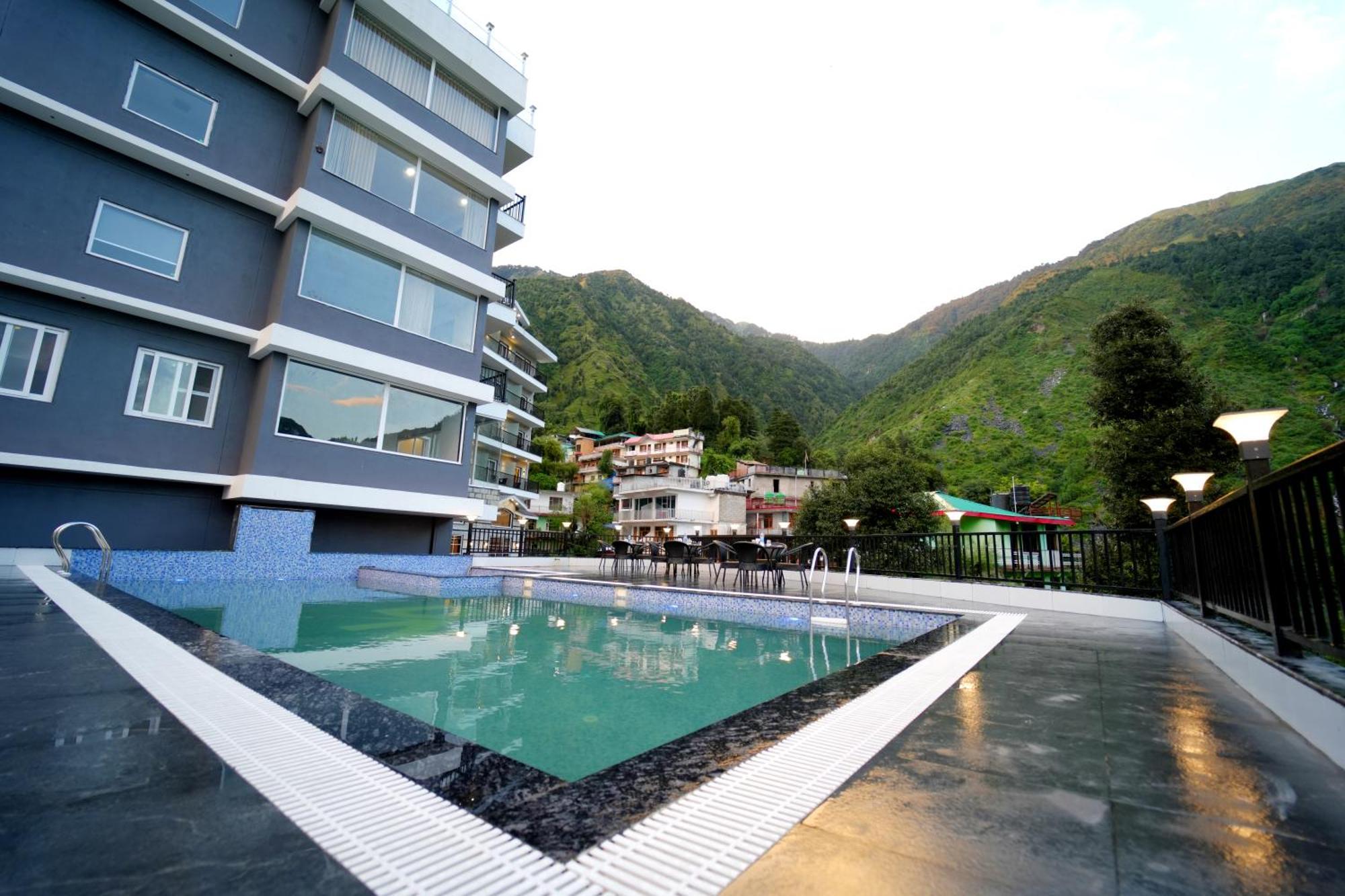 Dn Resort Dharamshala 麦罗肯机 外观 照片